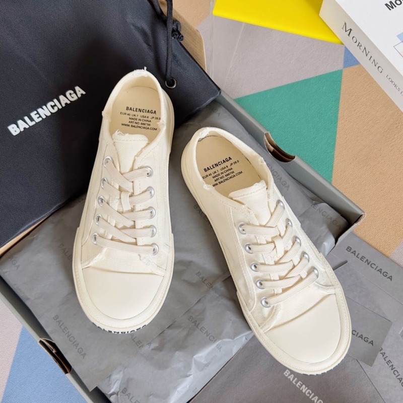 Balenciaga Low Shoes